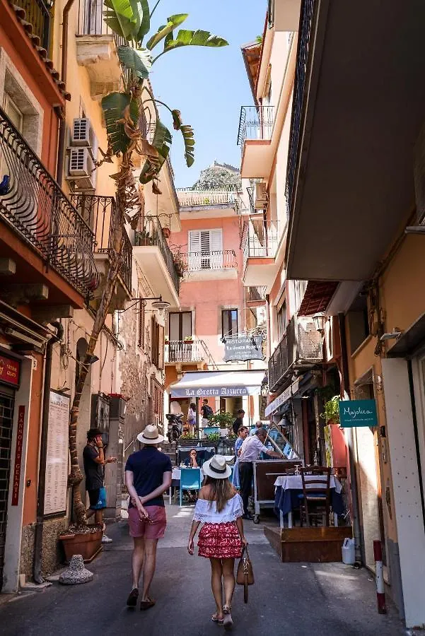 Blondie Taormina Italy